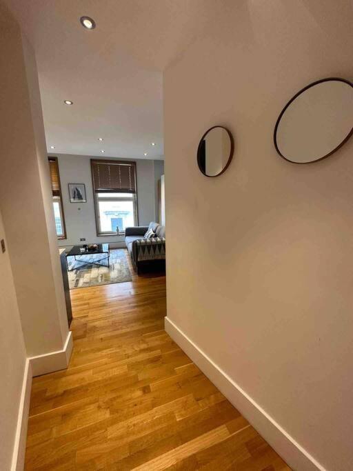 Grand Living Near Piccadilly Cov11 Apartment ลอนดอน ภายนอก รูปภาพ
